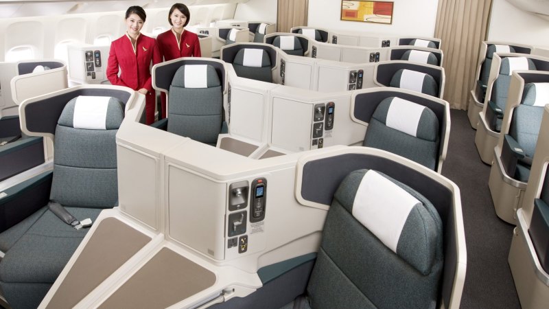 Cathay pacific business class baggage store