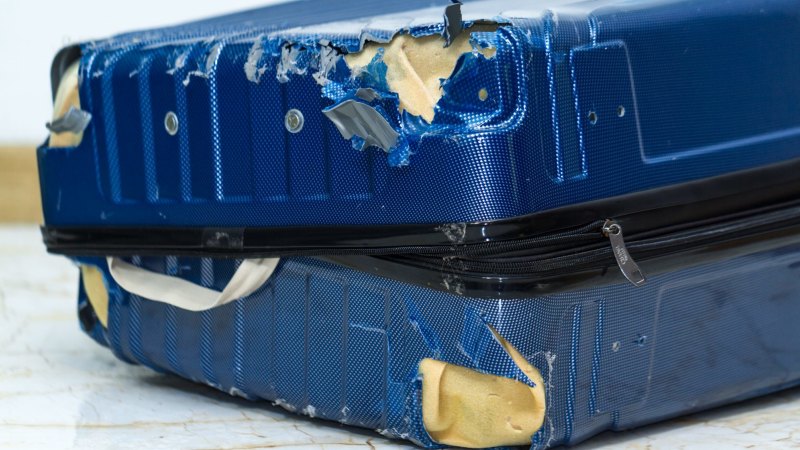 Qantas damaged luggage sales