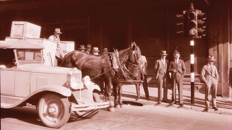 The day Sydney s first traffic light was installed