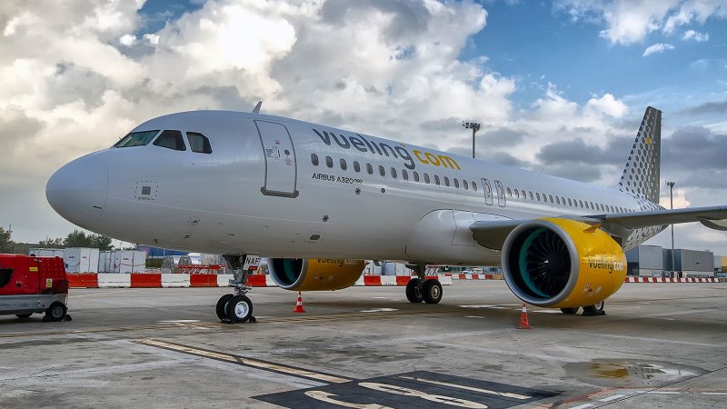 Vueling airlines one world hot sale