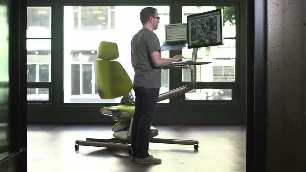 Lay down computer clearance chair
