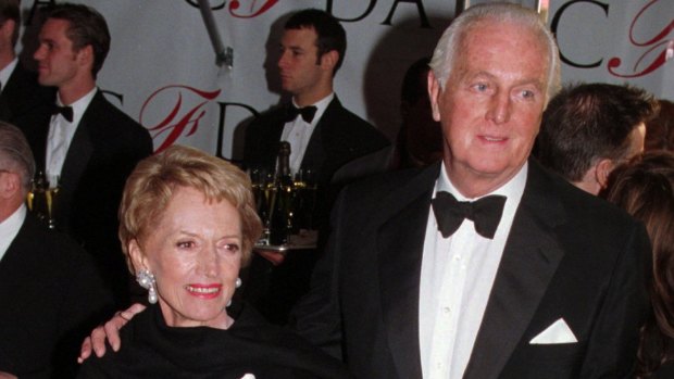 Hubert givenchy wife discount