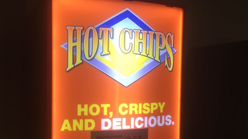 Hot chip vending sale