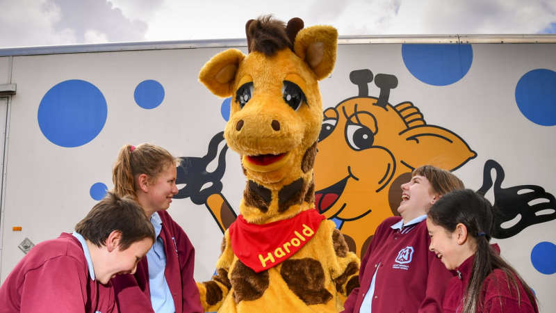 Healthy Harold the giraffe makes strides to teach dangers of ice
