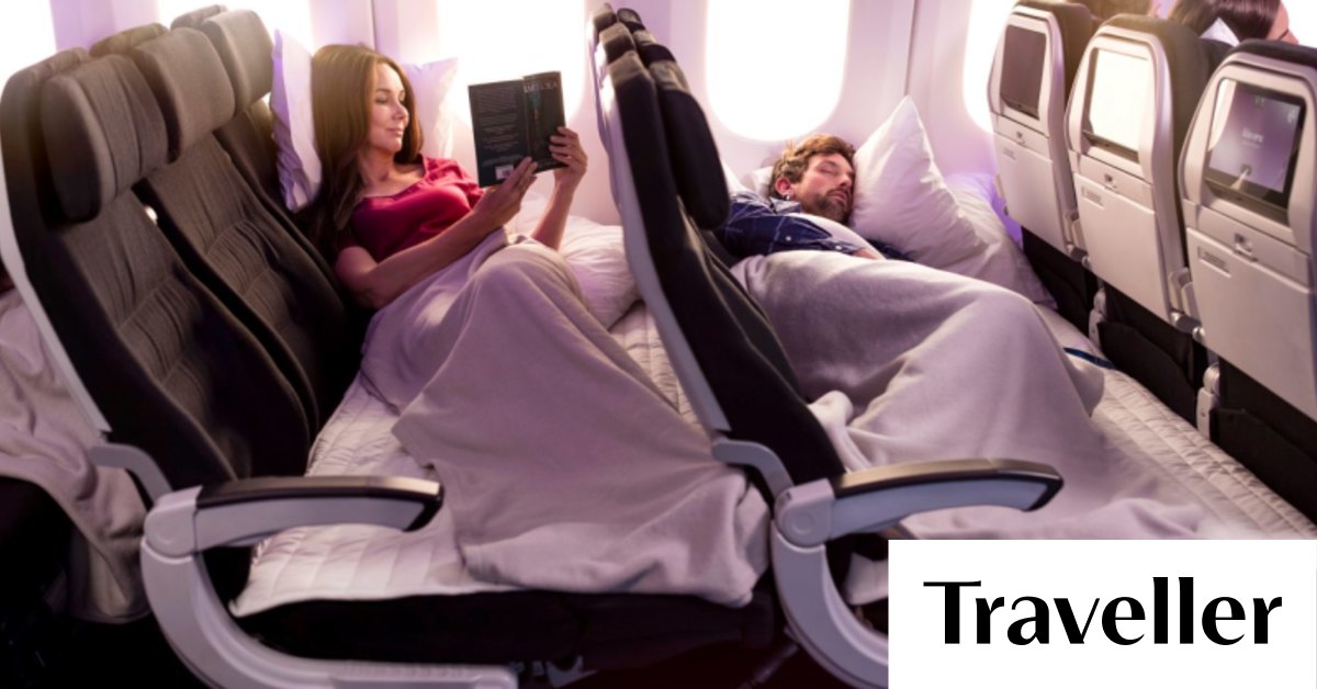 Airline review Air New Zealand Dreamliner economy Skycouch