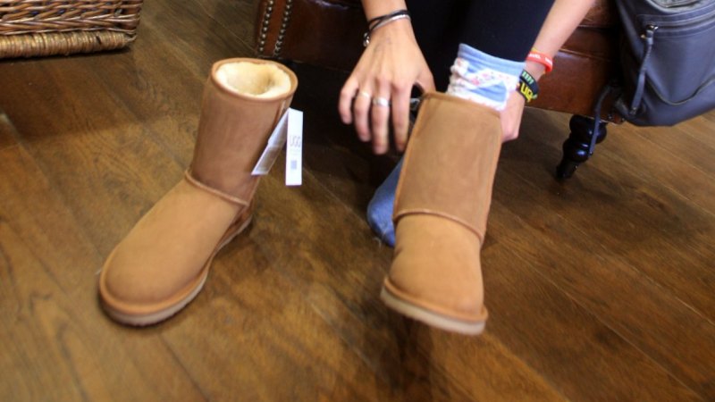 Ugg larker sale boot