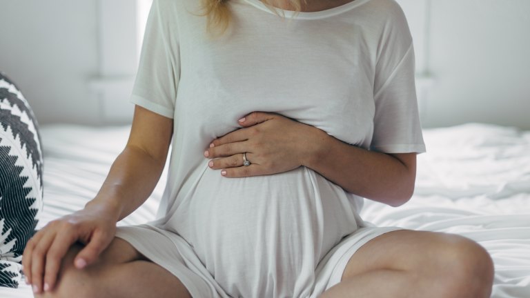 There S A Big Fight Brewing Over What Pregnant Women Should Eat