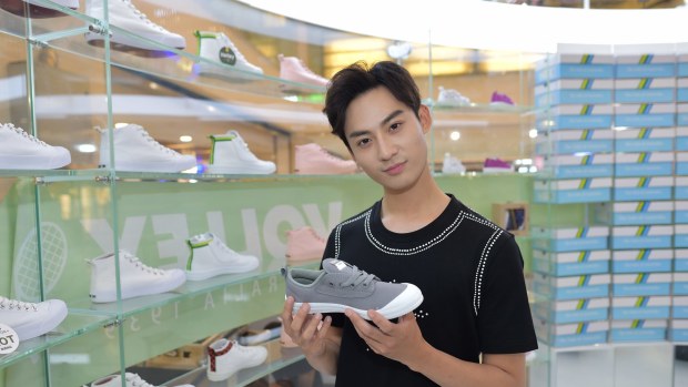 China mall shoes new arrivals