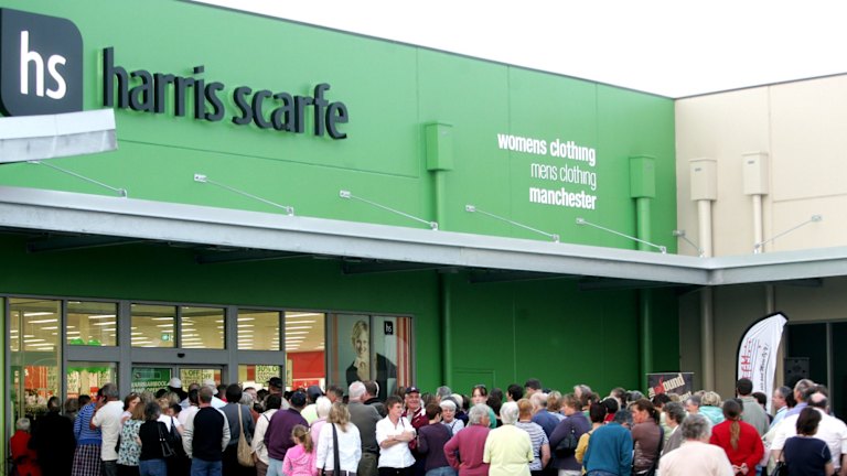 British Expats Lure High Street Retailers Down Under