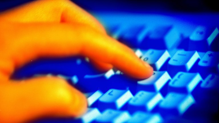 Financial Services Group Wcs Sues Online Forum Whirlpool Over Negative Post