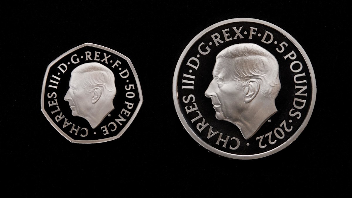 Franklin Mint フランスの 銀貨 portrait Charles King Charles III: New monarch's coin portrait unveiled by UK Royal