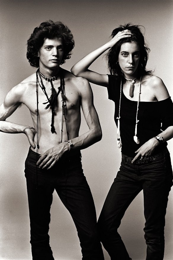 Robert Mapplethorpe Patti Smith 写真集 Why you need to see  Because the Night - A Portrait of Patti Smith
