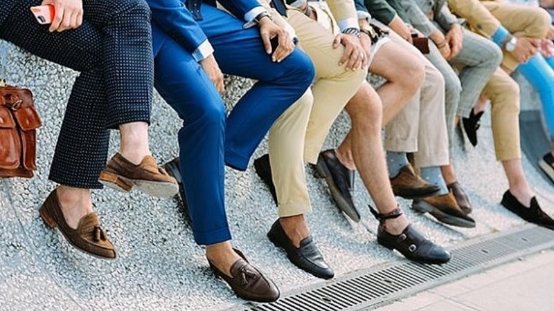 A man s guide to wearing shoes without socks