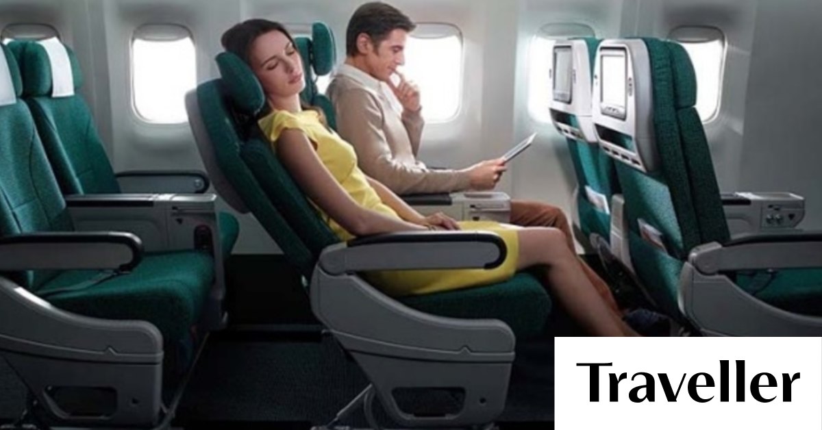 Premium economy cathay pacific baggage allowance discount