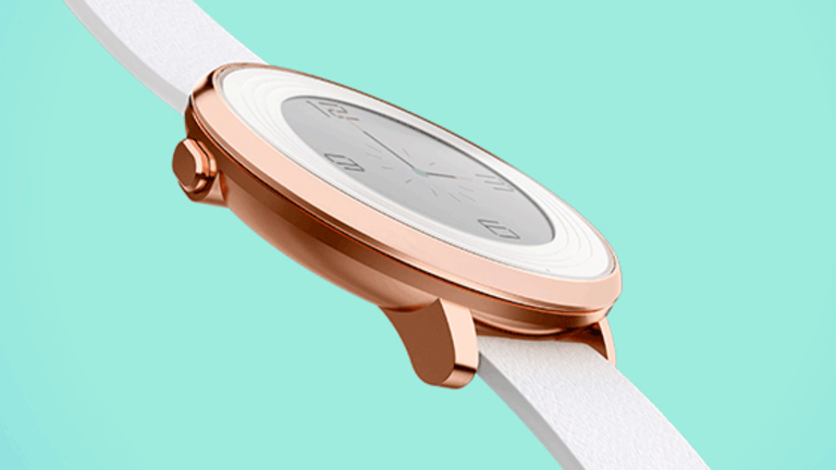 Pebble unveils Time Round the world s thinnest and lightest