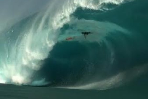 Teahupoo wipeout top