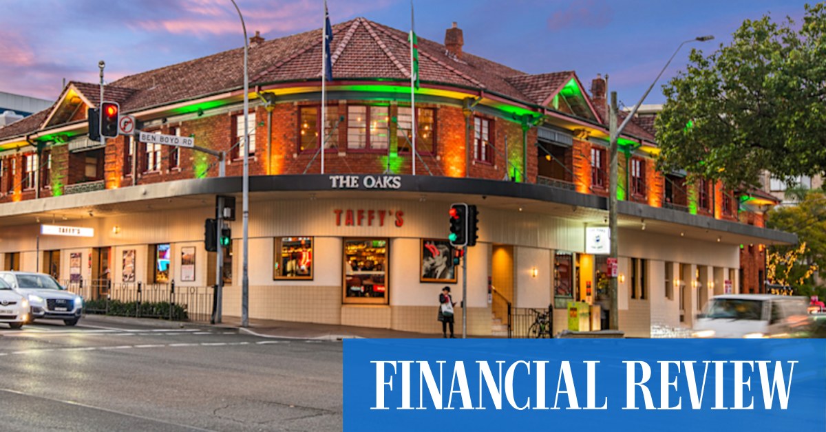 Local film industry figure buys Sydney's The Oaks Hotel for $120m - Vimarsana News
