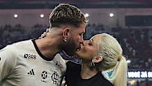 Leo Pereira of Flamengo poses with his girlfriend Karoline LimA IN 2024.