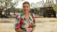 Catriona Rowntree visits the small country town of Walgett, visiting her cousins on Getaway