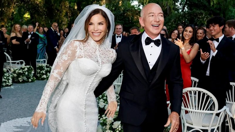 Jeff Bezos and Lauren Sanchez marry in Venice ceremony