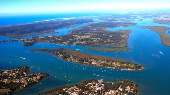Southern Moreton Bay Islands with Macleay, Lamb, Karragarra (centre) and Russell Island top centre. Redland Bay on the right-hand side and Minjerribah on the top against the Pacific Ocean. It could become a day tripper tourism resource with good planning.
