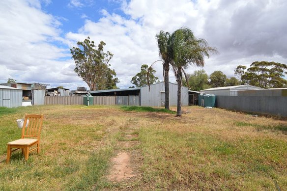 A photo of the Paynes’ backyard at their home in Walpeup.