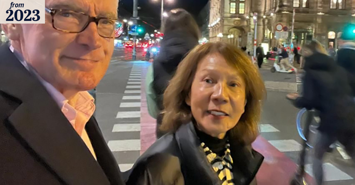 Former NSW premier Bob Carr’s wife Helena dies after brain aneurysm