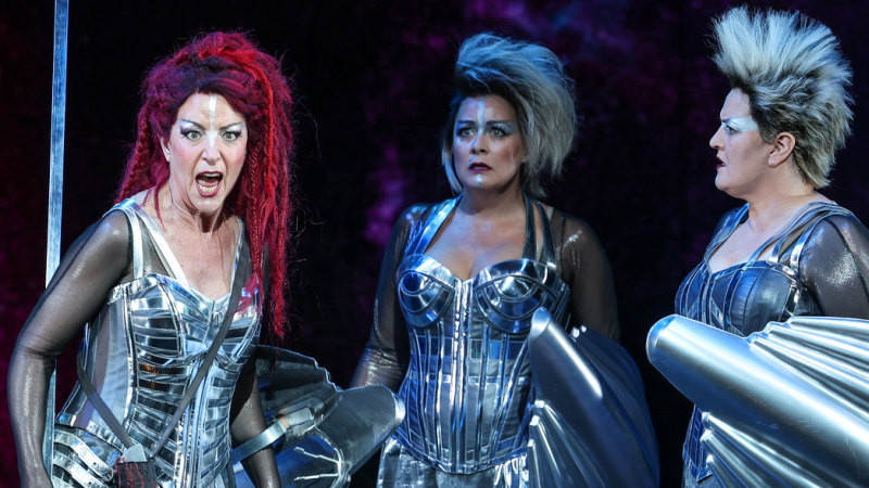 Opera Australia posts $4.9m loss, as shift to musicals draws audiences