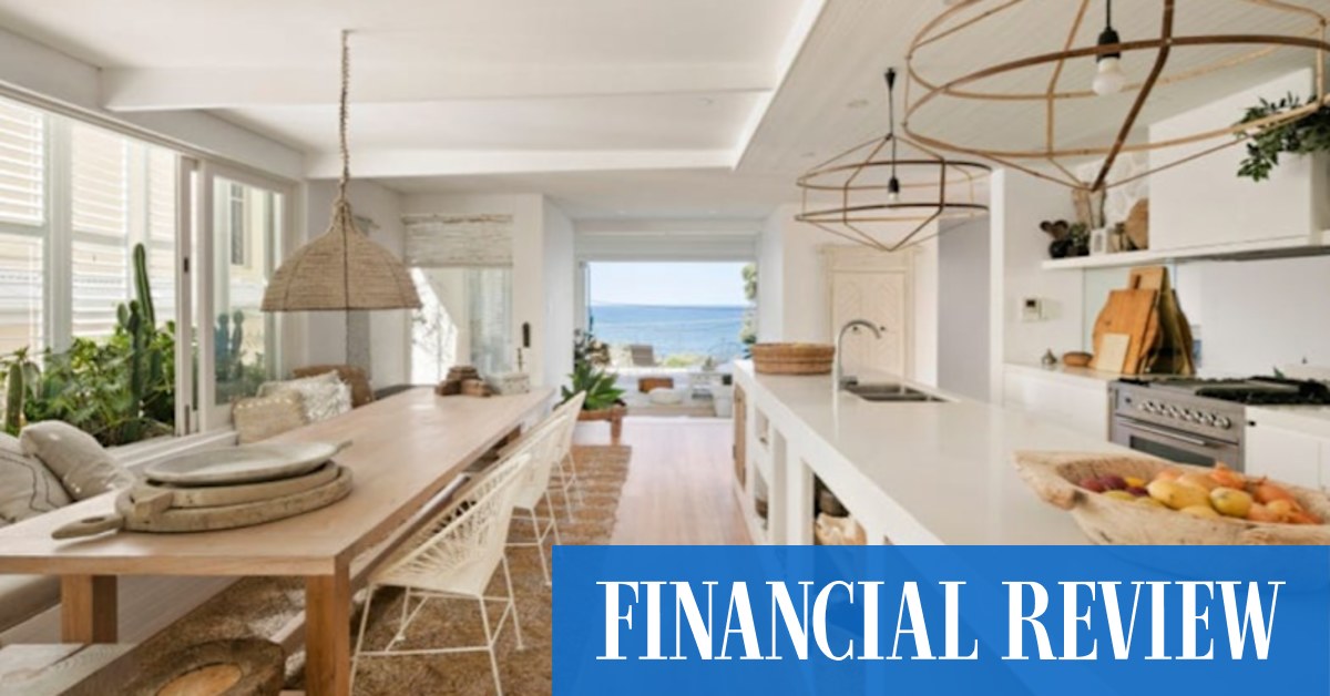 Sydney luxury property: M&C Saatchi founder Simon Corah sells in Bronte and resets Coogee record with $13.1 million purchase - Vimarsana News