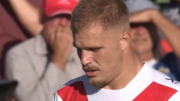 Dragons player Jack de Belin is launching a new legal challenge in a bid to return to the field.
