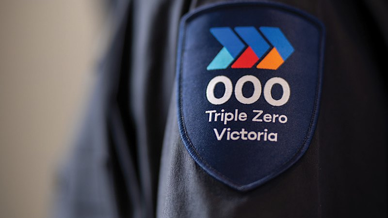 Triple Zero dispatchers forced to use pen and paper during hours-long outage