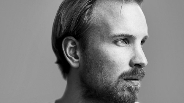 Rutger Bregman says the rich need to pay their taxes.
