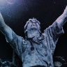 Steve Mortimer celebrates winning the 1985 State of Origin series