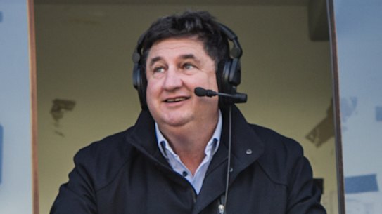 'Tireless' Tim Gavel retires from ABC Grandstand after 30 years