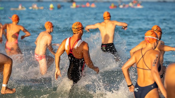 Mader Port to Pub with Hotel Rottnest.