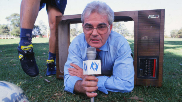 Les Murray led SBS's World Cup coverage from 1986 to 2014.
