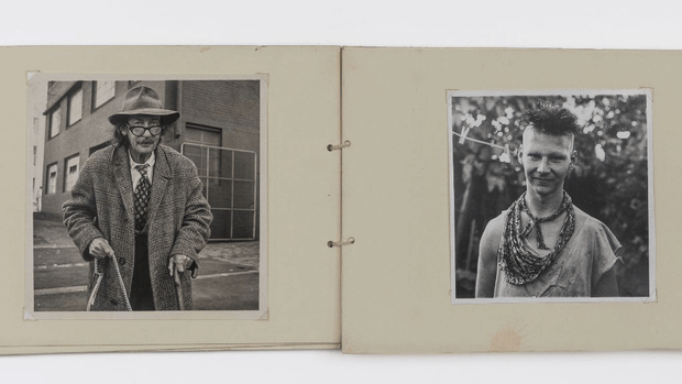 Viva Gibb’s photos albums.