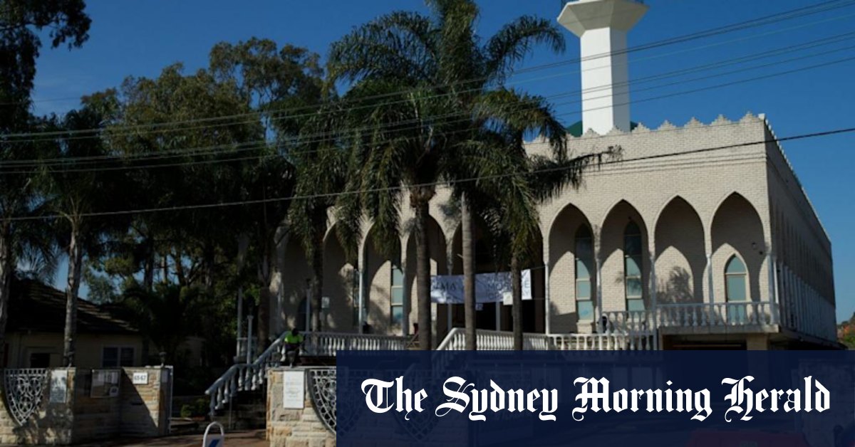Sydney mosque members receive ‘death threats’ in call to prayer furore