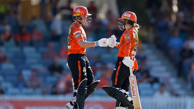 Scorchers to face Sixers with 28-run finals victory over the Stars