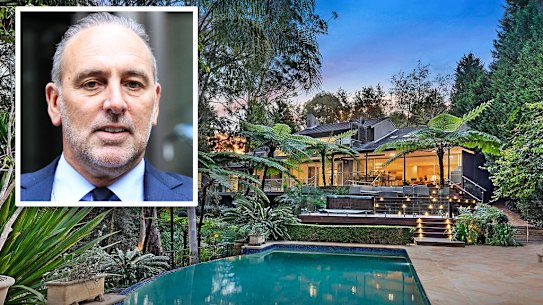 Brian Houston (inset) is selling his long-held home in Glenhaven in Sydney’s Hills District.