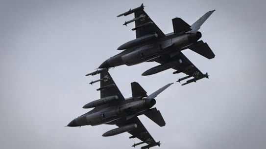 Two F-16 fighter jets.