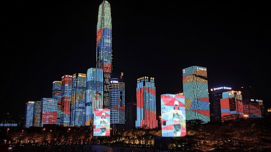 Shenzhen during the National Day light show in 2018 and on Friday 1 October 2021 for the 2021 National Day. 