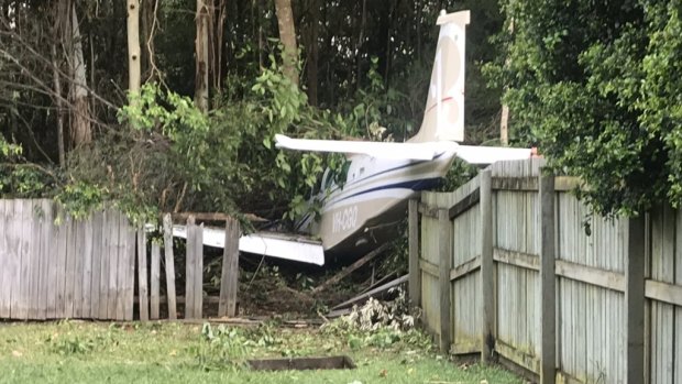 Light plane crashes after clipping backyard fence in Sunshine Coast