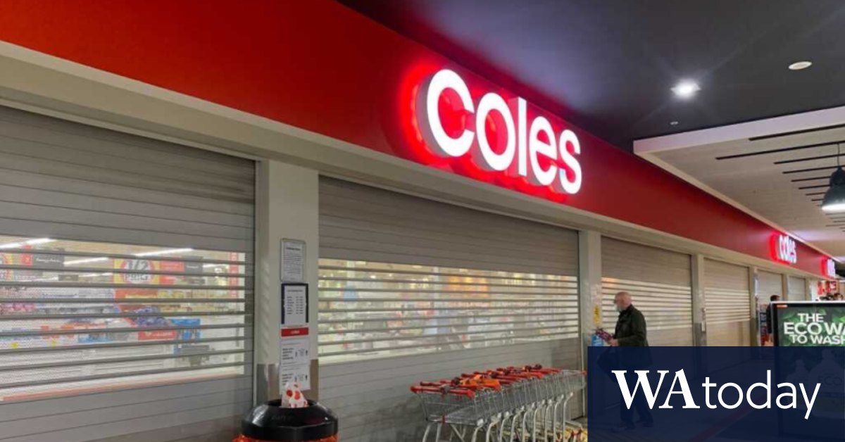 Coles turns customers away as registers go down