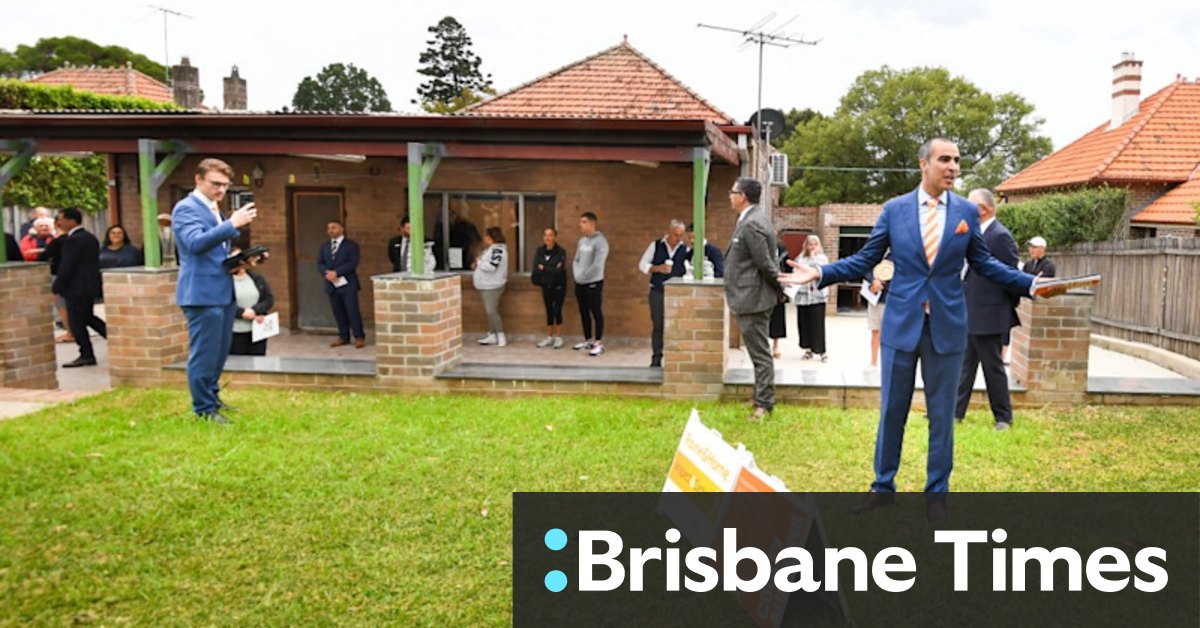 Australia house prices: Lending clampdown cuts home buyers' budgets - Vimarsana News