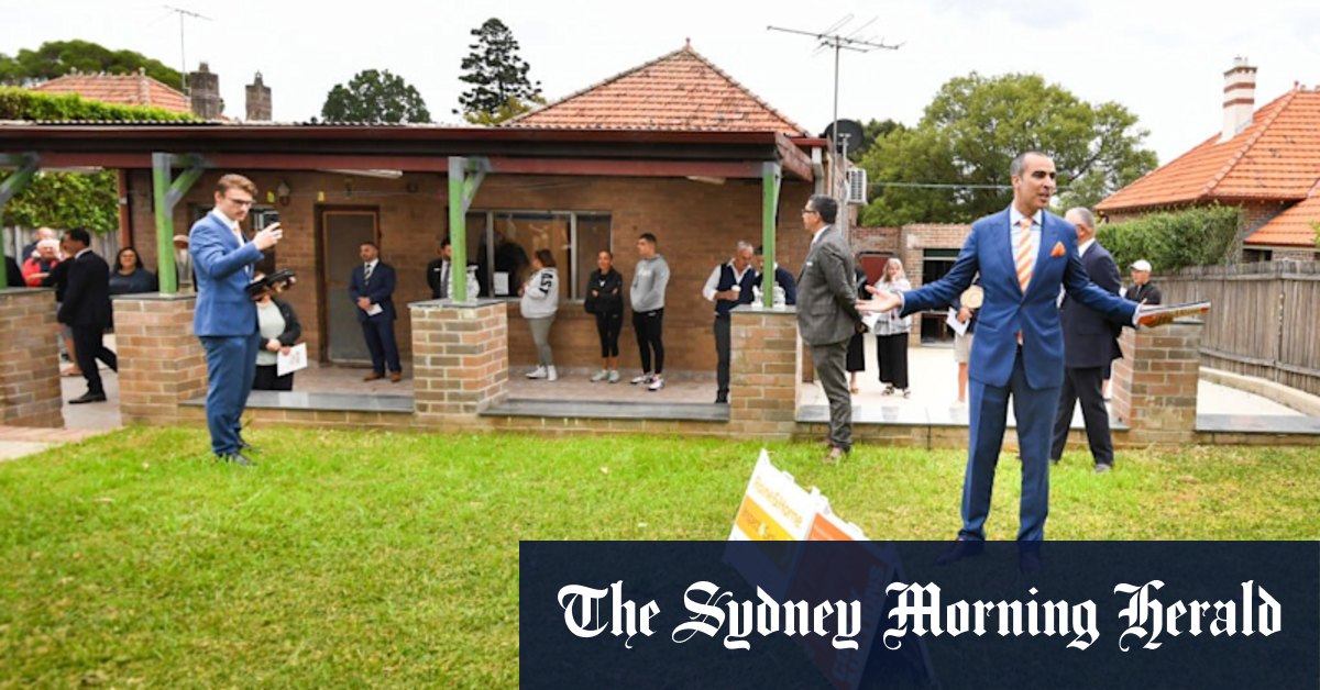 Australia house prices: Lending clampdown cuts home buyers' budgets - Vimarsana News