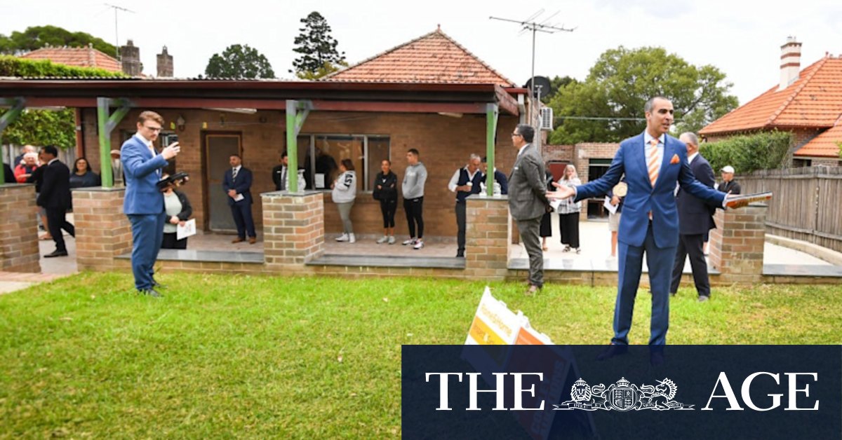 Australia house prices: Lending clampdown cuts home buyers' budgets - Vimarsana News