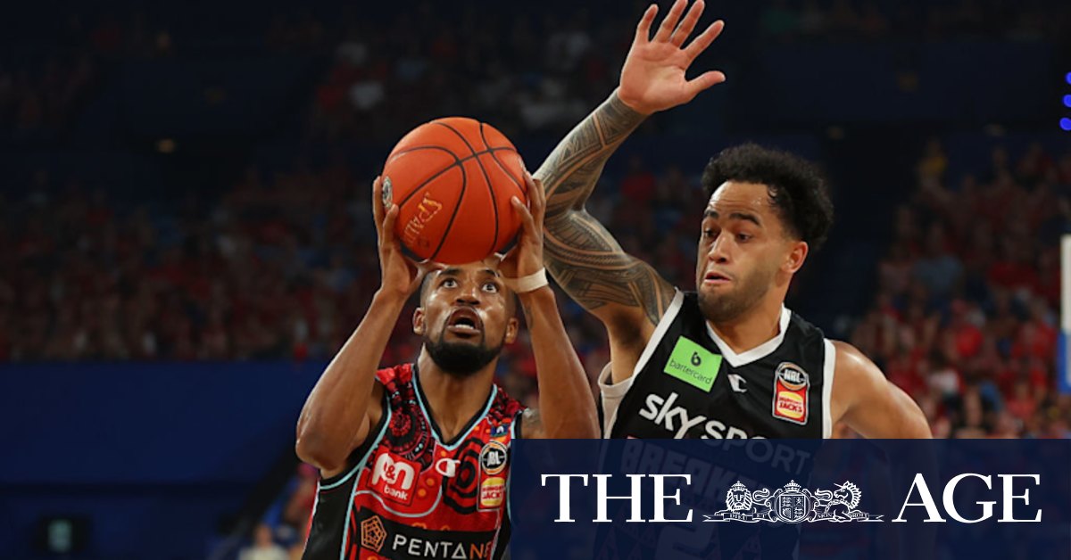 Late heroics help Wildcats top Breakers - Vimarsana News