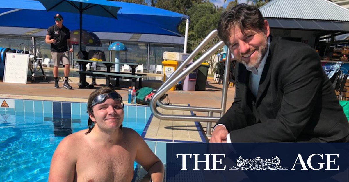 World-first 3D skull replacement patient to take plunge in Noosa - Vimarsana News
