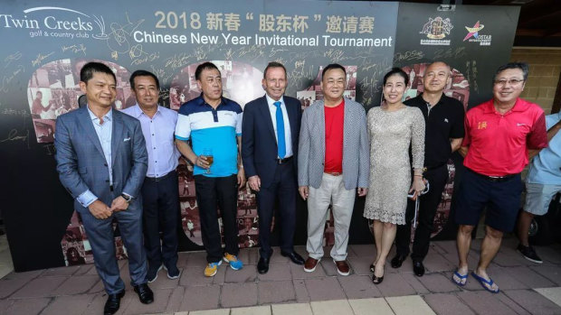 Tommy Jiang (2nd left), Tony Abbott (4th from left) and Jack Lam (5th from left) at the Twin Creeks Golf & Country Club Chinese New Year Invitational Tournament in 2018. 